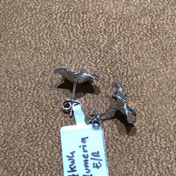 14k White Gold Plumeria Earrings